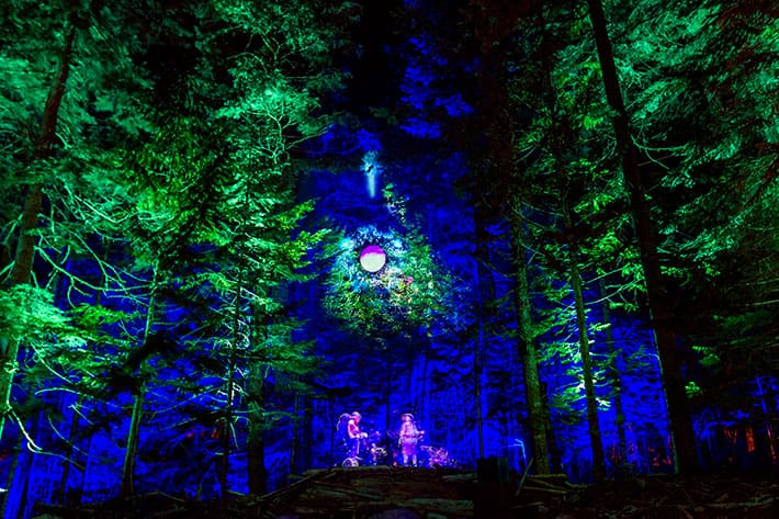 Adventure Group. Moment Factory, Vallea Lumina 