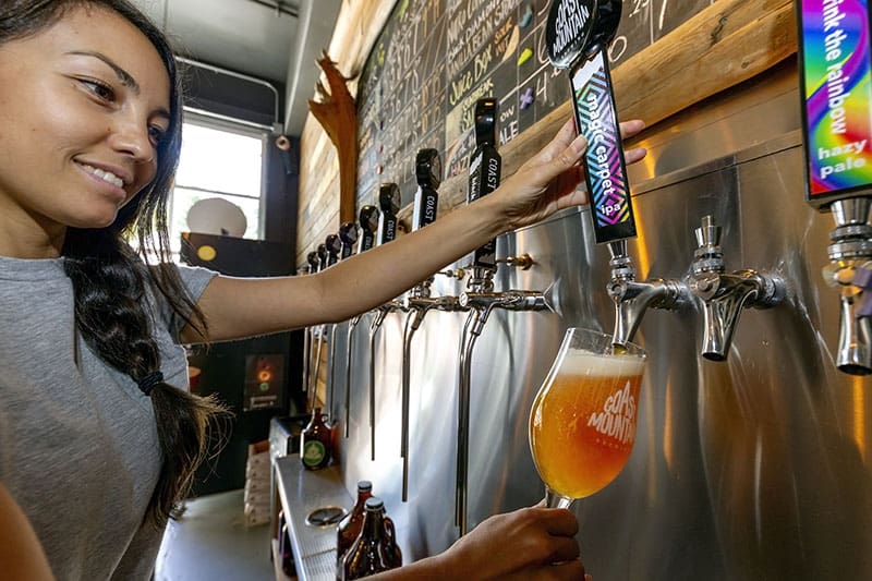 Whistler, Splitz Grill, burgers.