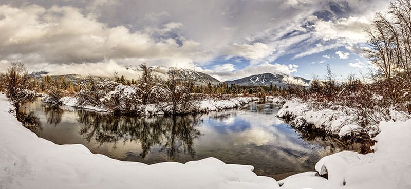 whistler Blackcomb, Peak 2 Peak Gondola, skiing.