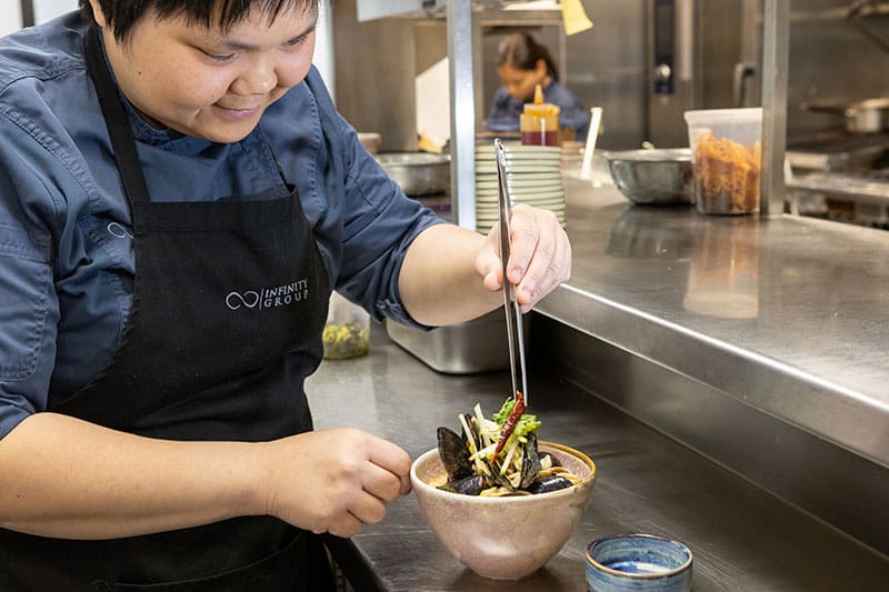 whistler dining bearfoot bistro